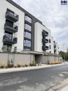 Pronájem bytu 2+kk, 50m2 s terasou a parkovacím stáním – Hasilova, Řeporyje