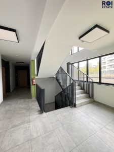 Pronájem bytu 2+kk, 50m2 s terasou a parkovacím stáním – Hasilova, Řeporyje