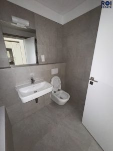 Pronájem bytu 2+kk, 50m2 s terasou a parkovacím stáním – Hasilova, Řeporyje