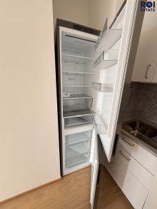 Pronájem bytu 2+kk, 50m2 s terasou a parkovacím stáním – Hasilova, Řeporyje