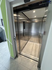 Pronájem bytu 2+kk, 50m2 s terasou a parkovacím stáním – Hasilova, Řeporyje