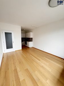 Pronájem bytu 2+kk, 50m2 s terasou a parkovacím stáním – Hasilova, Řeporyje