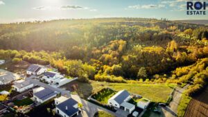 Prodej unikátního stavebního pozemku 1 324 m², Mokrá-Horákov – Mokrá