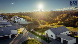Prodej unikátního stavebního pozemku 1 324 m², Mokrá-Horákov – Mokrá