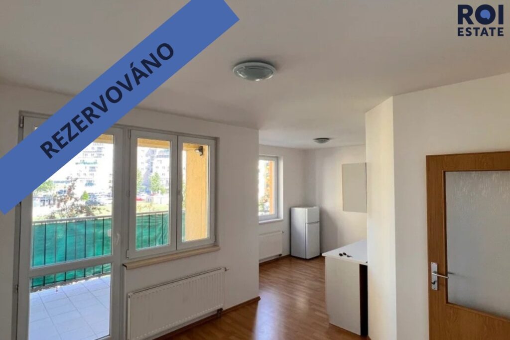 Prodej světlého bytu 1+kk s terasou, Klecany – V Honech