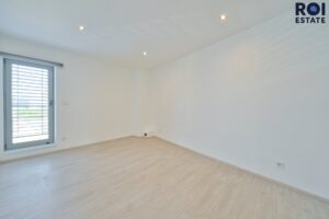 Originální novostavba s atypickou architekturou v Rosicích -140 m²