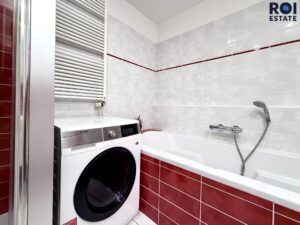 Pronájem vybaveného bytu 3+kk 85 m², Brno – Staré Brno s krásnou lodžií 11 m2, skladem 2,4m2 a parkováním  12m2