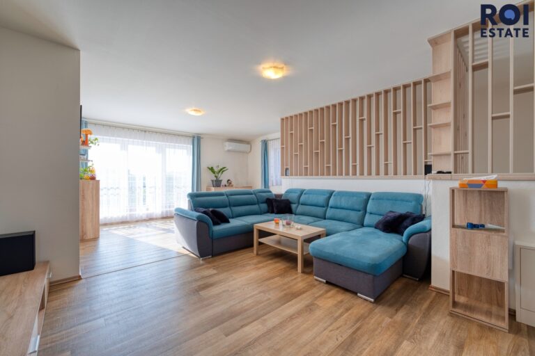 Prodej rodinného domu 174 m², Holasice
