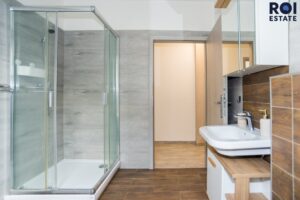 Pronájem bytu 4+kk 108 m², terasa a parkovací stání – Květnice