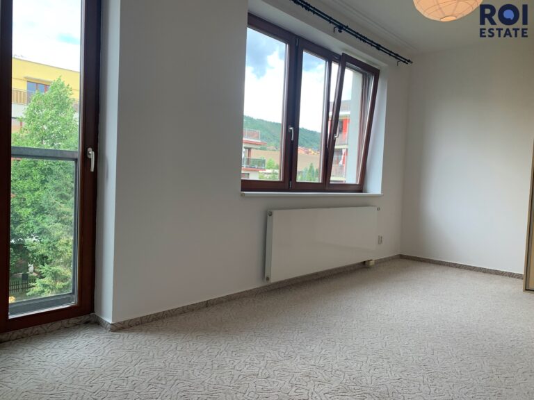 Pronájem, Byty 2+kk, 58m² – Beroun-Město