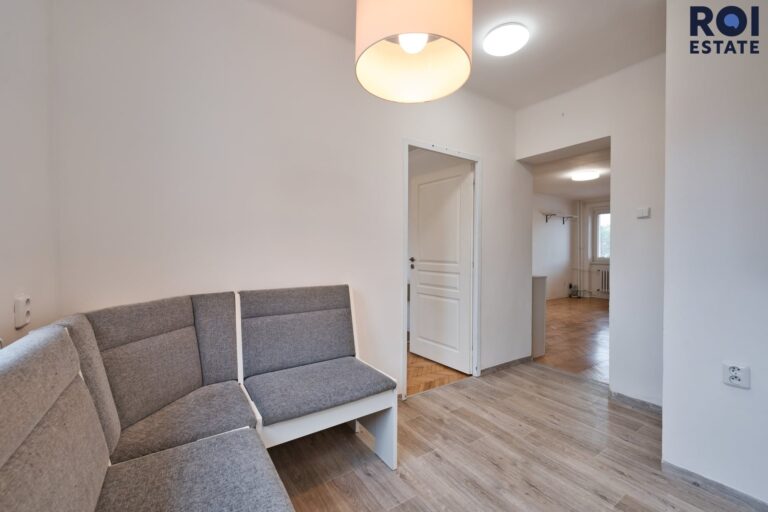 Pronájem bytu 3+1 65 m² s lodžií – Český Brod