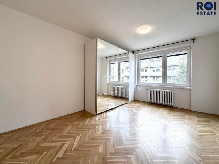 Pronájem bytu 2+1 59 m², Absolonova,Blansko