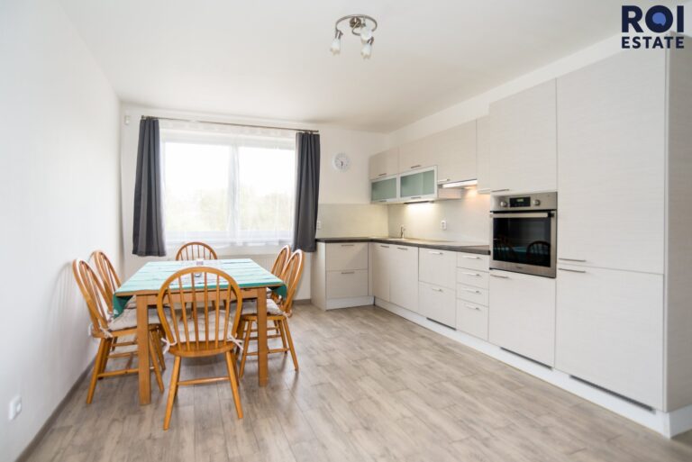 Pronájem bytu 4+kk 108 m², terasa a parkovací stání – Květnice