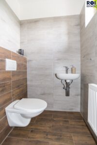 Pronájem bytu 4+kk 108 m², terasa a parkovací stání – Květnice