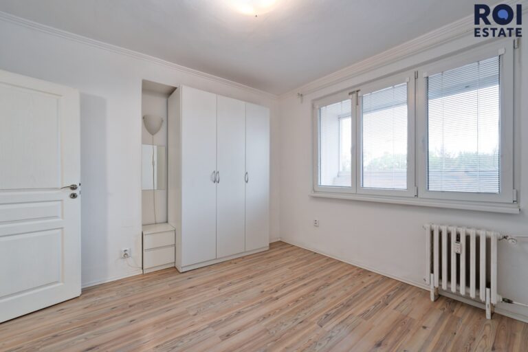 Pronájem bytu 3+1 65 m² s lodžií – Český Brod