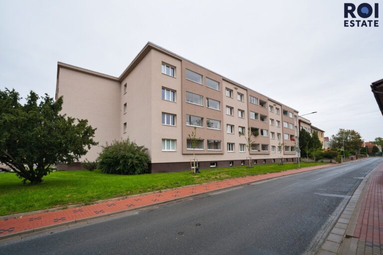 Pronájem bytu 3+1 65 m² s lodžií – Český Brod