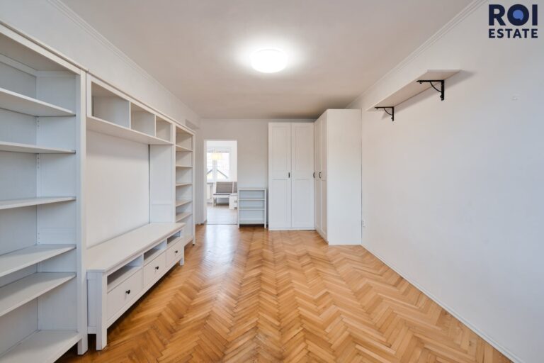 Pronájem bytu 3+1 65 m² s lodžií – Český Brod