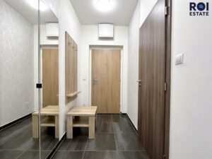 Pronájem bytu 1+kk 33 m², Brno – Žebětín, parkovací místo