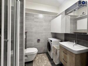 Pronájem bytu 1+kk 33 m², Brno – Žebětín, parkovací místo
