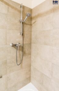 Světlý byt 2+kk (41 m²) v oblíbených Hlubočepech – volný ihned
