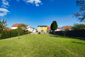 Prodej rodinného domu 174 m², Holasice