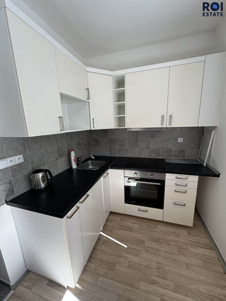 Pronájem, Byt 1+1, 31m² – Míru, Kladno
