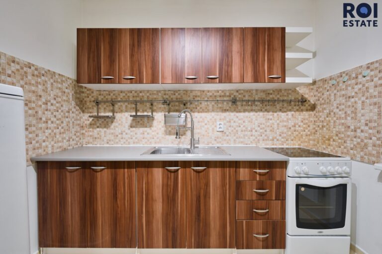 Pronájem pěkného jednoduchého bytu 1+kk 25 m² s parkováním , Slavkov u Brna, Zelnice