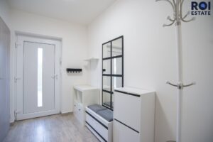 Pronájem bytu 4+kk 108 m², terasa a parkovací stání – Květnice