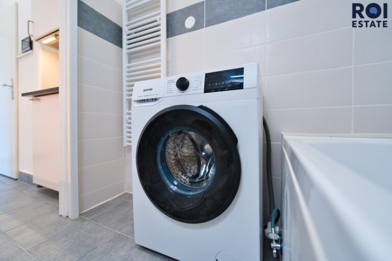 Pronájem bytu 1+1 26 m², Praha – Nusle