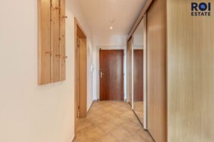 Luxusní výhled a bezstarostné bydlení v 2+kk na Lužinách