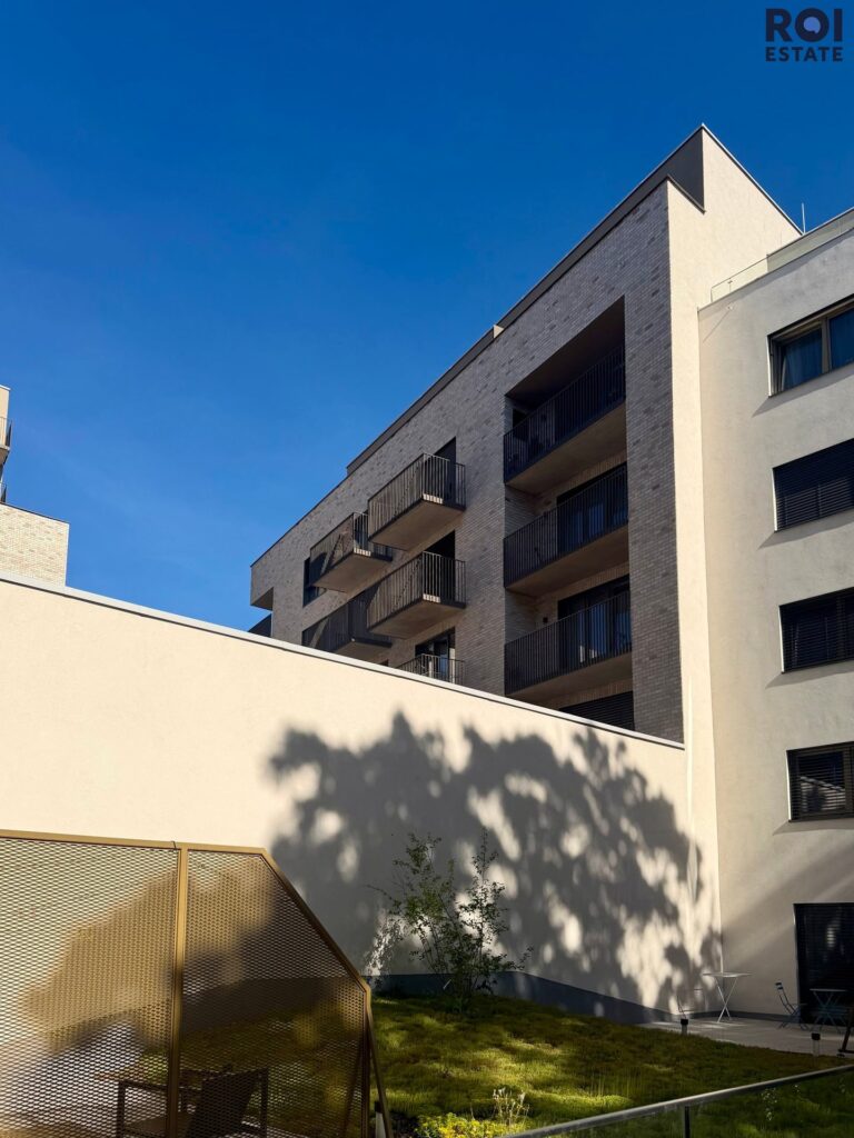 Pronájem nového bytu 1+kk 38 m², s velkým balkonem a možností parkování ,Brno – Zábrdovice