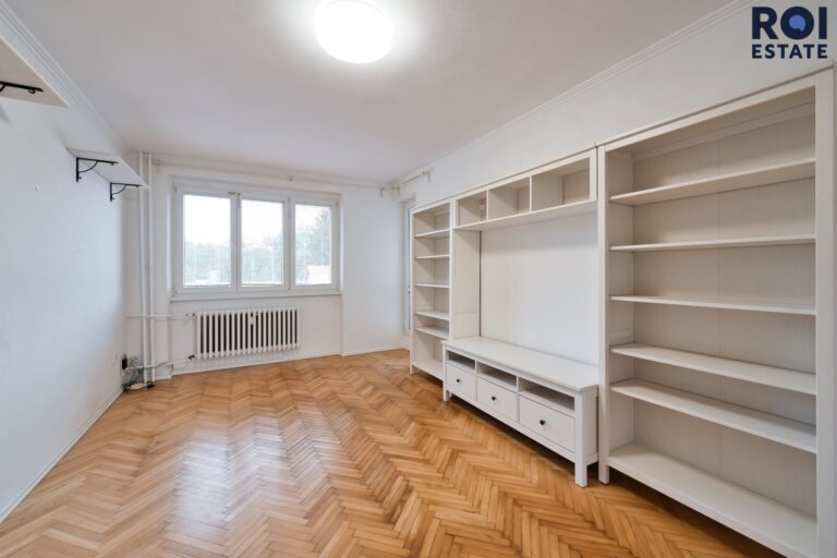 Pronájem bytu 3+1 65 m² s lodžií – Český Brod