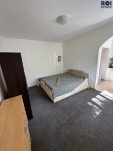 Pronájem, Byt 1+1, 31m² – Míru, Kladno