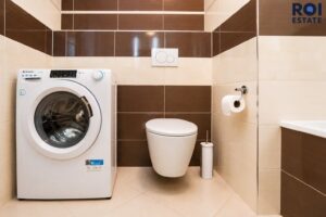 Pronájem bytu 2+kk 50 m² s balkónem, Praha – Dolní Měcholupy
