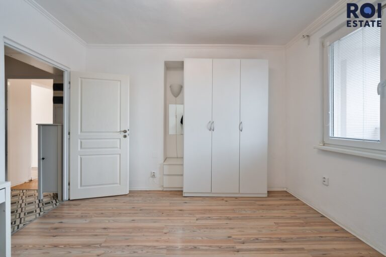 Pronájem bytu 3+1 65 m² s lodžií – Český Brod