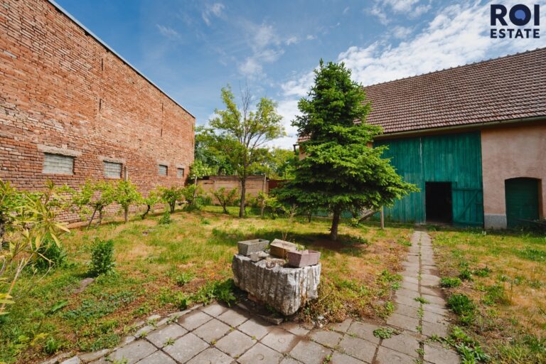 Prodej rodinného domu 155m² s pozemkem až 2 254m², Žabčice