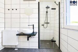 Pronájem rodinného domu 82 m² se zahradou 992 m² a terasou, Statenice