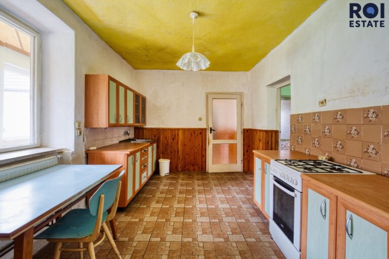 Prodej rodinného domu 155m² s pozemkem až 2 254m², Žabčice