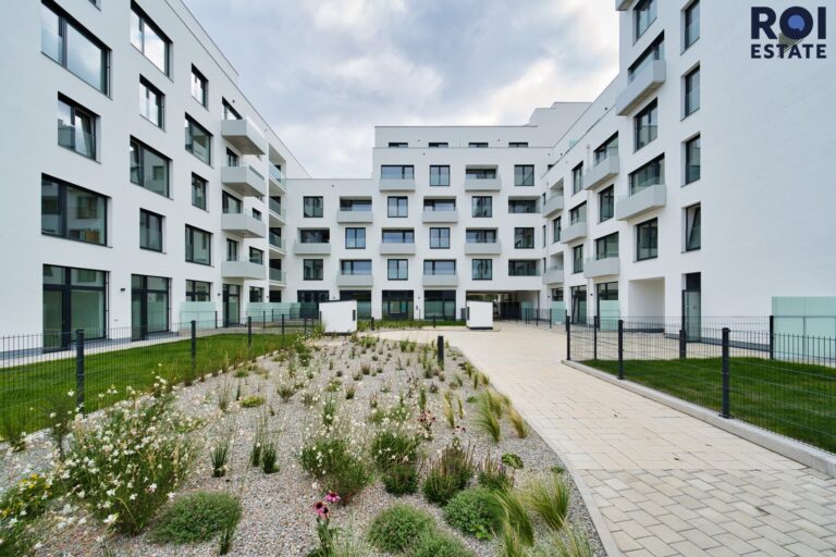 Pronájem bytu 1+kk 31 m² s výhledem do zeleně v Brně – Černá Pole