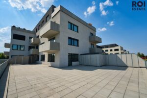 Pronájem bytu 3+kk s garážovým stáním a terasou,  65 m² – Horoměřice