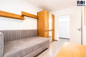 Pronájem moderního bytu 4+kk se zahradou – V Zátiší, Unhošť
