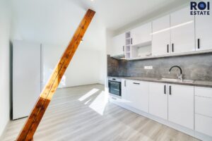 Pronájem bytu 3+kk, 60 m² – Rousínov