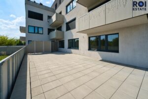 Pronájem bytu 3+kk s garážovým stáním a terasou,  65 m² – Horoměřice
