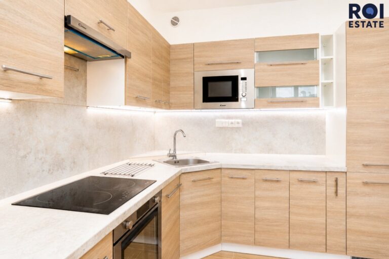 Pronájem bytu 2+kk 63 m², Jesenice