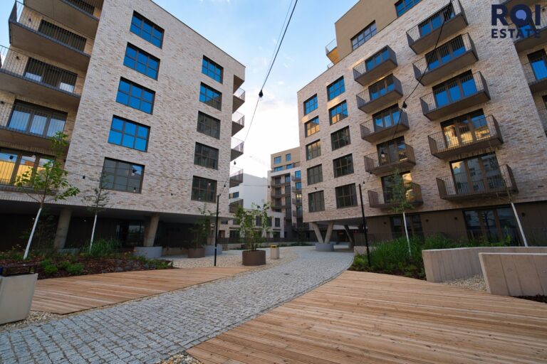 Pronájem bytu 2+kk 65 m² s terasou, Brno – Zábrdovice