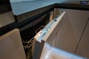 Pronájem luxusního bytu 3+kk, 80 m² – Moravany s garáží a venkovním parkovacím stáním!