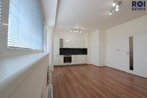 Pronájem bytu 1+ kk, 34 m² – Brno – Trnitá