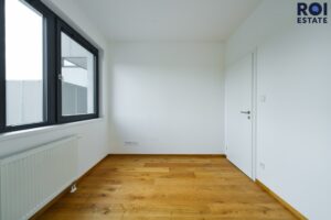 Pronájem bytu 3+kk s garážovým stáním a terasou,  65 m² – Horoměřice