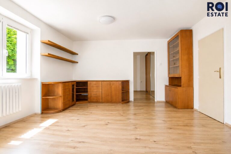 Pronájem bytu 2+1 64 m² se sklepem,  Praha – Kbely