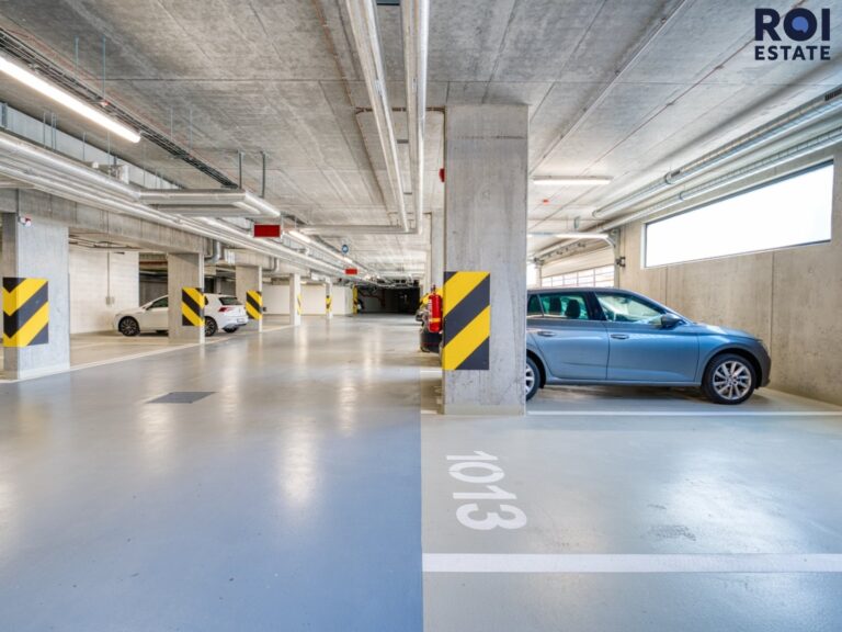 Pronájem bytu 1+kk, 35 m², balkon, garážové stání, Praha 9 – Hloubětín